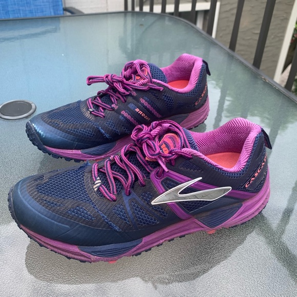 brooks cascadia 10 womens purple